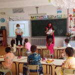 As crianzas da educación infantil recibiron os seus agasallos polas Letras Galegas