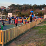 O parque infantil da Lombiña está dispoñible para uso e desfrute da veciñanza