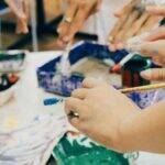 O Concello da Pobra do Caramiñal promove a autoestima das mulleres a través da arte co programa ‘Autoestimarte’