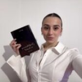 A Pobra descobre ‘Constelaciones en la piel’ de Sara Dieste, a nova voz da poesía contemporánea